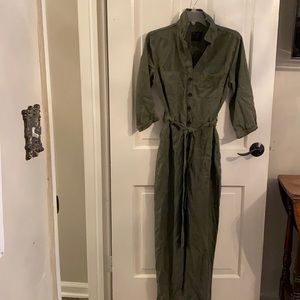 NWT Abercrombie army green jumpsuit. Never worn